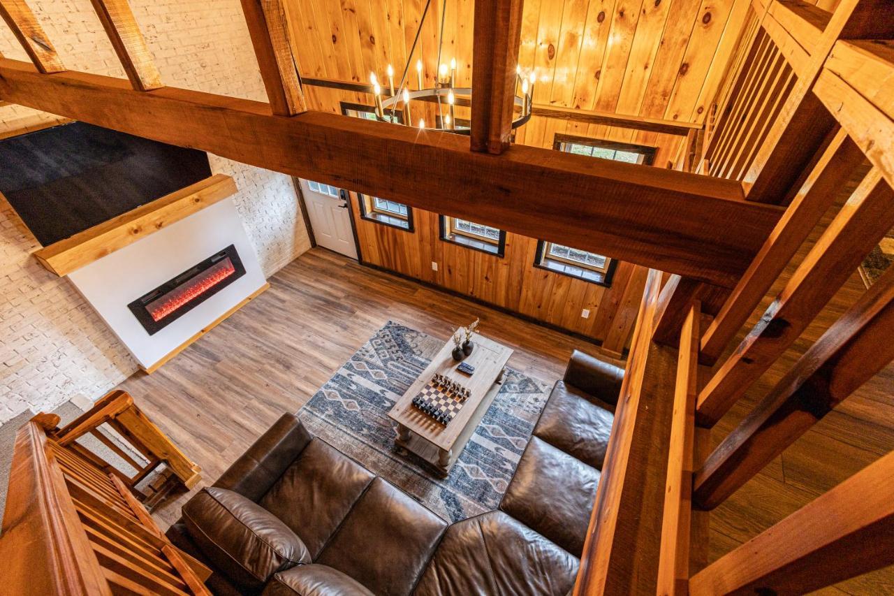 Fun Cabin With Hot Tub, Pool Table & Fire Pit - Big Blue บรายซันซิตี ภายนอก รูปภาพ