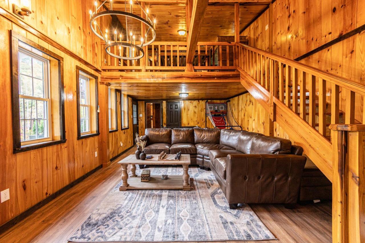 Fun Cabin With Hot Tub, Pool Table & Fire Pit - Big Blue บรายซันซิตี ภายนอก รูปภาพ