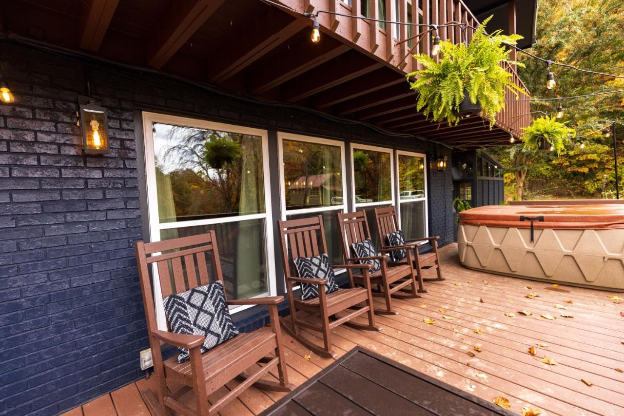 Fun Cabin With Hot Tub, Pool Table & Fire Pit - Big Blue บรายซันซิตี ภายนอก รูปภาพ
