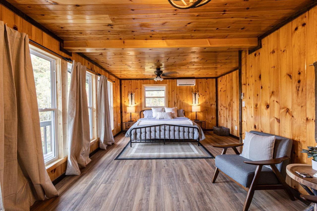 Fun Cabin With Hot Tub, Pool Table & Fire Pit - Big Blue บรายซันซิตี ภายนอก รูปภาพ